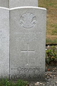 St. Sever Cemetery Extension Rouen - Cole, Phillip William