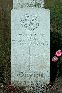 St. Sever Cemetery Extension Rouen - Colecott, James