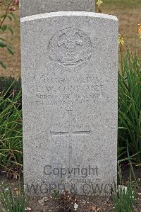 St. Sever Cemetery Extension Rouen - Constable, Ernest William