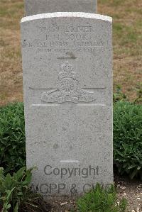 St. Sever Cemetery Extension Rouen - Cook, P H