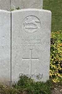 St. Sever Cemetery Extension Rouen - Coupe, H H