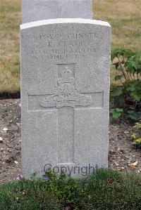 St. Sever Cemetery Extension Rouen - Cramp, Regland