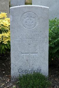 St. Sever Cemetery Extension Rouen - Crofts, Ernest Edward