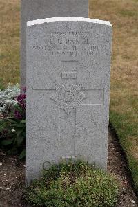 St. Sever Cemetery Extension Rouen - Daniel, E C