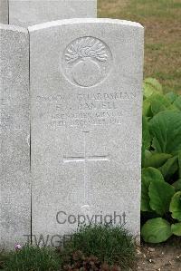 St. Sever Cemetery Extension Rouen - Daniell, Francis George