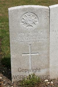 St. Sever Cemetery Extension Rouen - Davidson, R