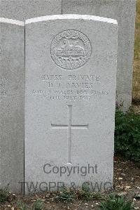 St. Sever Cemetery Extension Rouen - Davies, D J