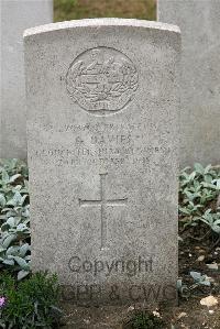 St. Sever Cemetery Extension Rouen - Davies, G