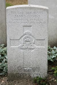 St. Sever Cemetery Extension Rouen - Davies, James