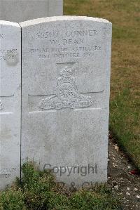 St. Sever Cemetery Extension Rouen - Dean, W