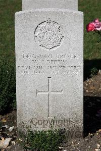 St. Sever Cemetery Extension Rouen - Defew, W J