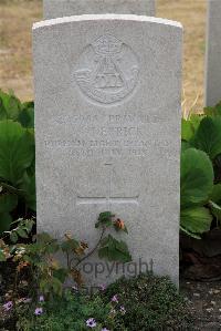 St. Sever Cemetery Extension Rouen - Derrick, W