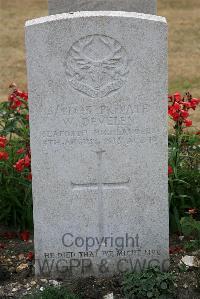 St. Sever Cemetery Extension Rouen - Develen, W