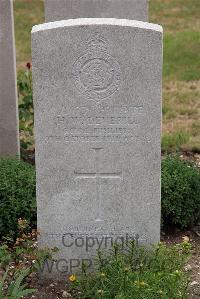 St. Sever Cemetery Extension Rouen - Deverill, Henry Walter