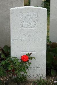 St. Sever Cemetery Extension Rouen - Dewhurst, John