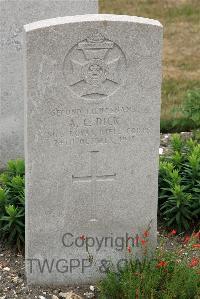St. Sever Cemetery Extension Rouen - Dick, A C