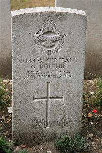 St. Sever Cemetery Extension Rouen - Dolphin, O