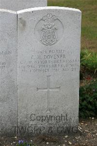 St. Sever Cemetery Extension Rouen - Dovener, Cyril Hawkesworth