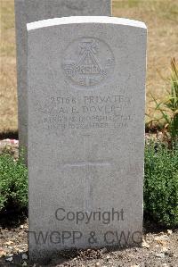 St. Sever Cemetery Extension Rouen - Dover, A E