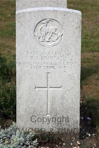 St. Sever Cemetery Extension Rouen - Edwards, F J