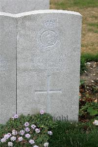 St. Sever Cemetery Extension Rouen - Edwards, Robert