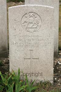 St. Sever Cemetery Extension Rouen - Edwards, W J