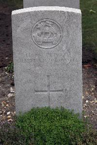 St. Sever Cemetery Extension Rouen - Foster, Gilbert Victor