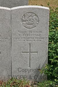 St. Sever Cemetery Extension Rouen - Freestone, F