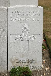 St. Sever Cemetery Extension Rouen - Freestone, J G W