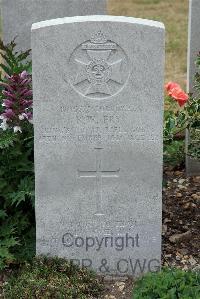 St. Sever Cemetery Extension Rouen - Fry, Ralph William