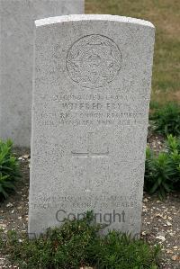 St. Sever Cemetery Extension Rouen - Fry, Wilfred