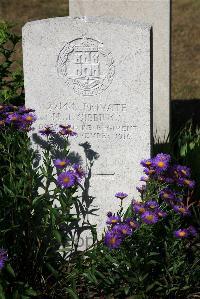 St. Sever Cemetery Extension Rouen - Gibbings, H J