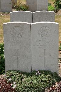 St. Sever Cemetery Extension Rouen - Gibbs, John Thomas