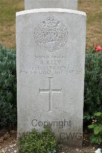 St. Sever Cemetery Extension Rouen - Glen, D