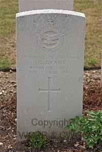 St. Sever Cemetery Extension Rouen - Grant, James Glenny