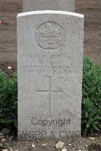 St. Sever Cemetery Extension Rouen - Gray, Harold