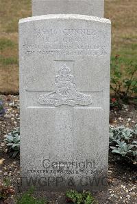 St. Sever Cemetery Extension Rouen - Gray, R J