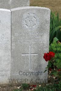 St. Sever Cemetery Extension Rouen - Green, H J