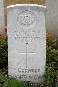 St. Sever Cemetery Extension Rouen - Griffiths, G