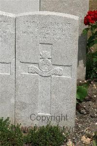 St. Sever Cemetery Extension Rouen - Grigson, W E