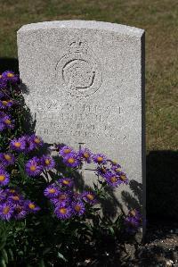 St. Sever Cemetery Extension Rouen - Hands, Leslie Hickman