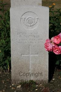 St. Sever Cemetery Extension Rouen - Hatfield, D