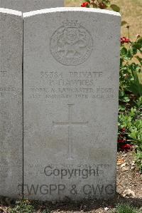 St. Sever Cemetery Extension Rouen - Hawkes, Percy