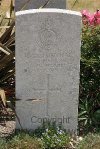 St. Sever Cemetery Extension Rouen - Hearing, T W
