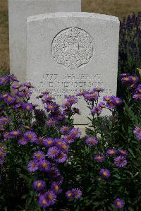 St. Sever Cemetery Extension Rouen - Henderson, D E