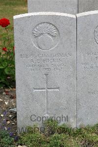 St. Sever Cemetery Extension Rouen - Hickin, A E