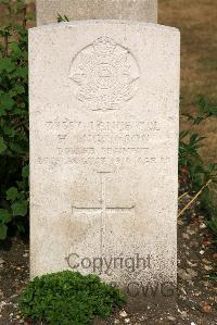 St. Sever Cemetery Extension Rouen - Higginson, H