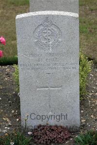 St. Sever Cemetery Extension Rouen - Hill, Harold