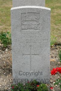 St. Sever Cemetery Extension Rouen - Hill, T