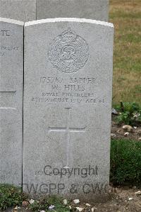 St. Sever Cemetery Extension Rouen - Hills, W